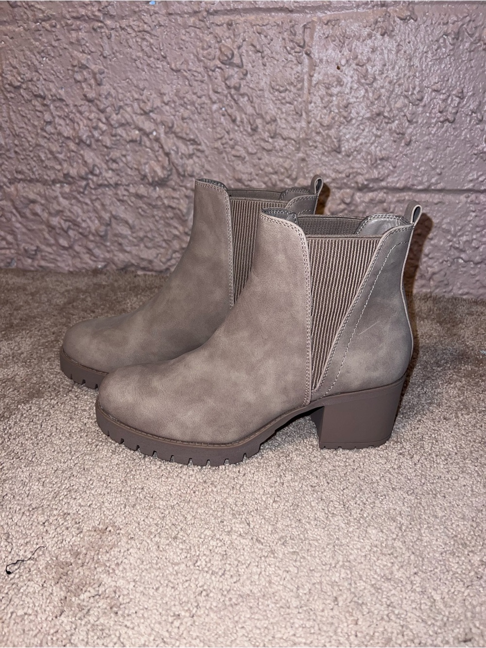 Classic Women's Chelsea Ankle Boots in Taupe